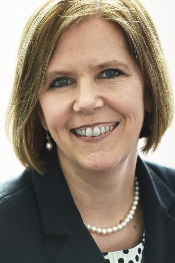 Kerrie Hunt, Thrings